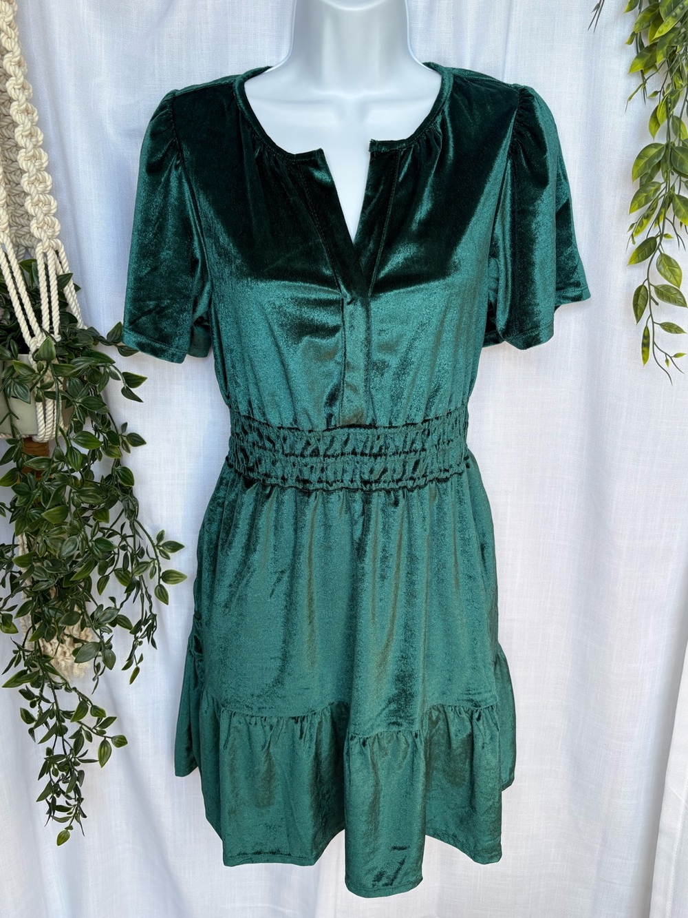 French Connection Velvet Mini Dress in emerald / forest green - Size Small